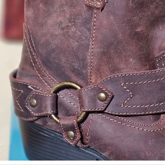 Leather Harness Boots - Picture 2 of 6